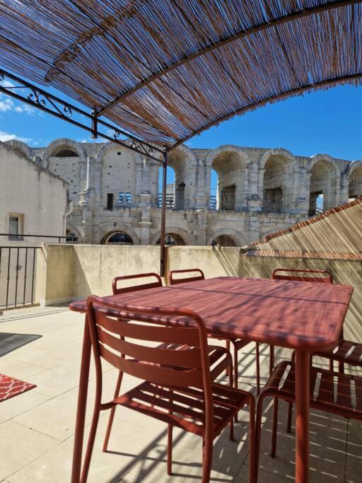 Les Arenes Villa Арл Екстериор снимка